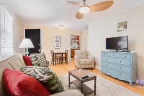 Comfortable Cameron Village Condominium - Image 2