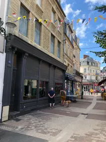 2 pièces- rue piétonne Trouville -Le petit juliana - Image 3