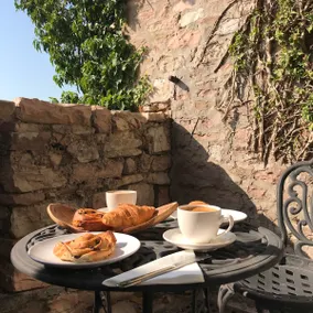 Sognando Spello - a luxury 1 bedroom with views - Image 5
