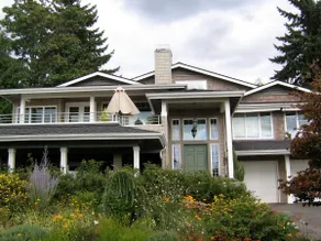 Lake and Mountain Views! South Kirkland 2 BR. - Image 3