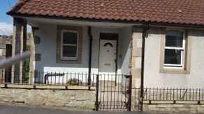 Dog friendly 1 bed cottage with a king sized bed - Image 3