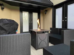 Dream home w/ Pool + Hot tub + Pool table + AC - Image 4
