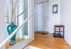 Peaceful Oasis on Munjoy Hill 1st flr 3BR parking - Image 4
