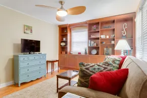 Comfortable Cameron Village Condominium - Image 3