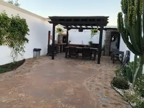 Casa Blanca · Patio and private garage - Image 2