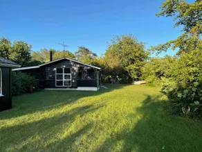 Swedish cottage with ocean views in peaceful nature - Image 3