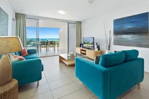 FANTABULOUS VIEWS Azure Sea 2 Bedroom Apartment - Image 2