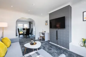 Cozy 3 Bedroom House in Aveley, Thurrock - Image 2
