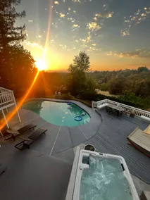 Luxury Home with Mount Shasta Views, Pool and Spa - Image 3