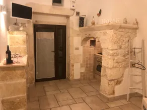 Writer's Cottage – 100 m from the square - Image 3