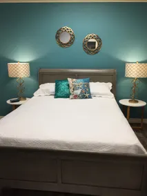 Suite 128 - Image 2