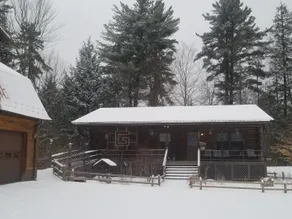 Cozy Log Cabin in the Woods - Image 3