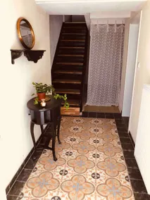 Charming townhouse - Image 2