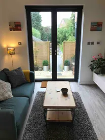 The Annexe: Village centre flat with parking - Image 4