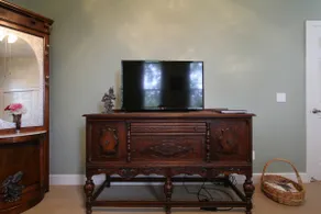 Sonoma Wine Country Suite - Image 2