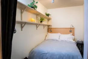 Woodsy hideaway apartment - Image 3