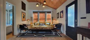 Downtown Nest Cottage Apartment Belmont - Image 2