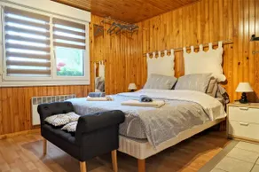Charming furnished studio with bathroom and toilet - Image 2