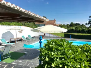 Beachfront villa with pool - Image 5