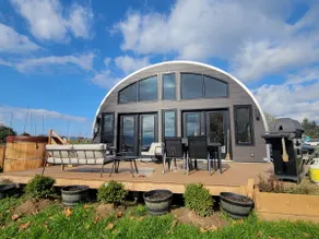 Unique waterfront house with private beach - Image 2