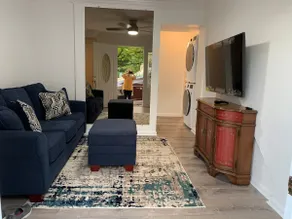 Cozy Place in Rockville - Image 2