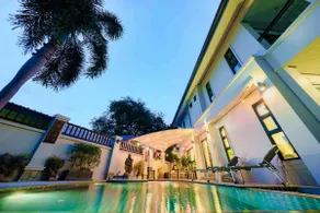 Charming Patak Villa - Image 2