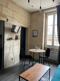 The charming Quai Bourgeois - Image 2