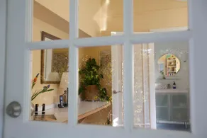 Peaceful Garden Oasis, Walking Distance to Town - Image 3