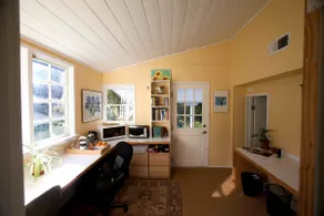 Peaceful Garden Oasis, Walking Distance to Town - Image 4
