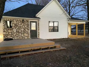 Like New. 2 Bedroom / 2 Bath home in St. James - Image 3