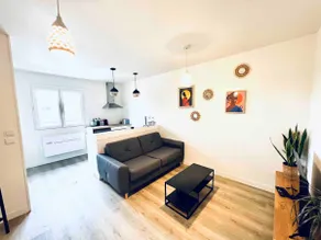 2 rooms – Air-conditioned – Close to Airport - Image 3