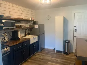 Modern Main St Studio | Close to Shuttle & Dining! - Image 5