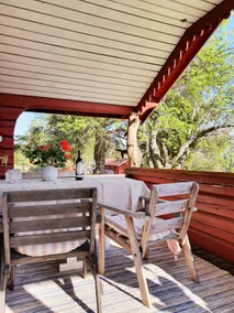 Cabin with spectacular lake view - Image 3