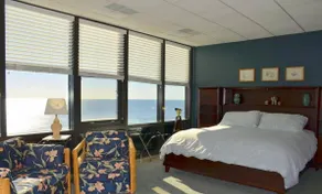 North Wildwood Beachfront Sleeps 13 Swimming Pool - Image 3