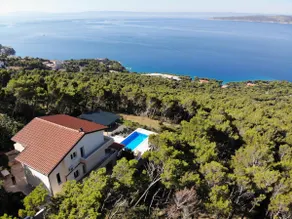 Two Lovely Separate Apartments with Pool - Image 3