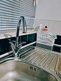 Spacious 1 Br Lincoln City Centre Amenities, free Parking - Image 5