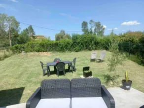 Cozy modern air-conditioned house with garden - Image 3