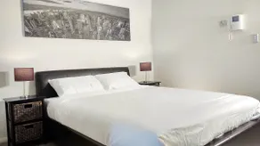 Comfortable Studio Apartment, opposite RNSH - Image 4