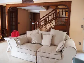 Spacious, comfortable, central duplex with 2 garages. - Image 4