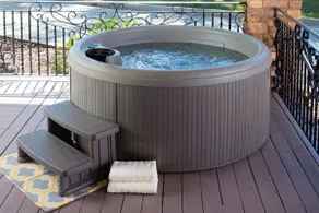 Nature's Corner Northampton-area Hot Tub Pet OK - Image 4