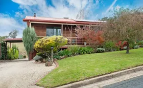 Redfin Retreat-Lake Views-Pets Albury Wodonga WIFI - Image 5