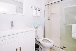 #303 Beachside 1 BR Apartment with Rooftop Pool! - Image 4