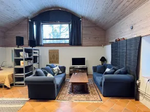 Private accommodation on a farm - Image 2