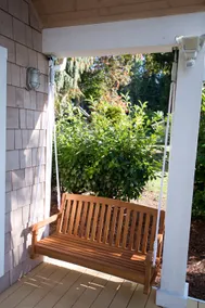 Hood Canal Guesthouse Cottage - Image 3