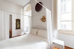 A nest in the center of Florence, private parking space - Image 4