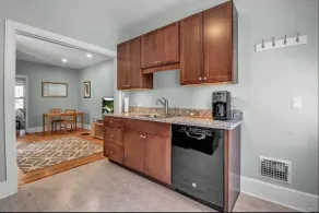 Modern apartment in the heart of Buffalo - Image 5