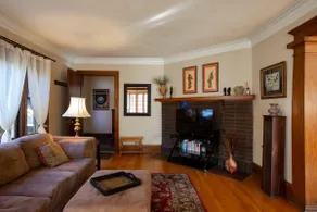 Classic Uptown 3BR!! Steps to lake, near downtown! - Image 2