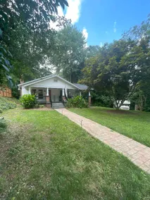 Cozy Ardmore Bungalow - Image 2