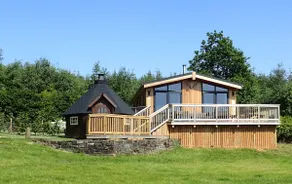 Cosy Lodge, Loch Lomond, BBQ Hut & stunning views - Image 3