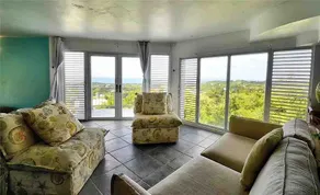 Caribbean Villa 2 to 10 guest - Image 2